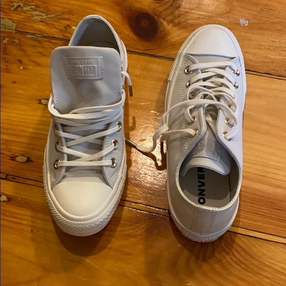 NEW White converse